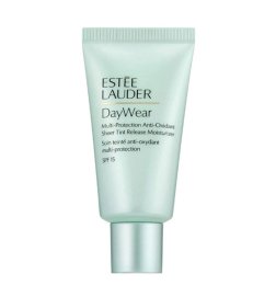 DayWear Getönte Multi-Protection Pflege SPF 15